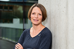 Iris Bernath