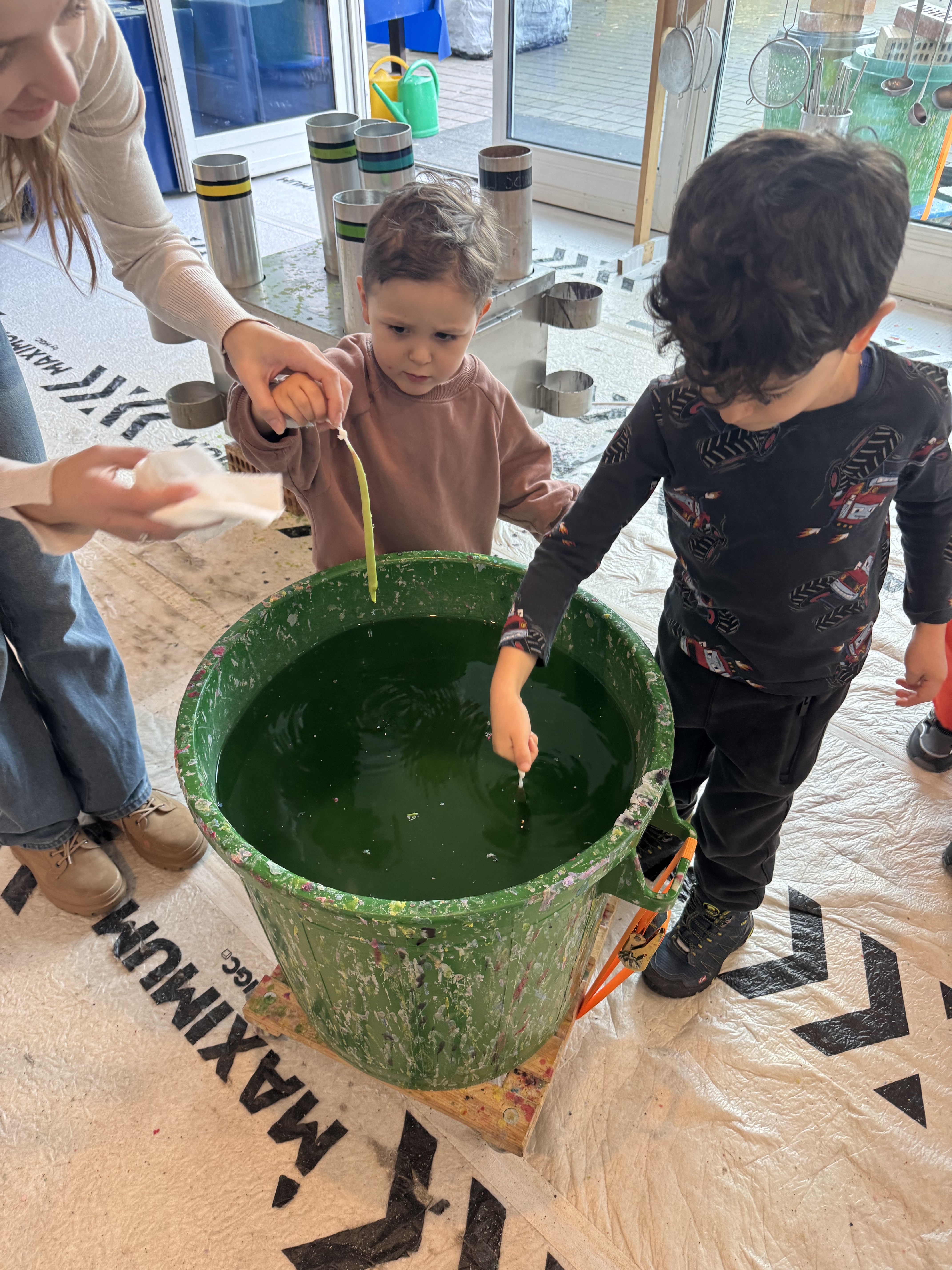 Kerzenziehen - Kindergarten Staffelacker 1