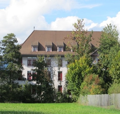 Schulgebäude Mitteldorf