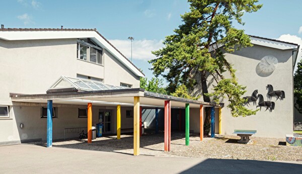 Schulhaus Rossweid