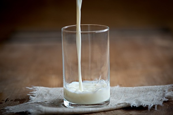 Glas Milch