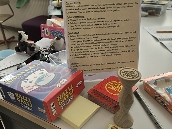 Mit Hilfe von Anleitungen und Erklärvideos werden die verschiedensten Spiele kennengelernt