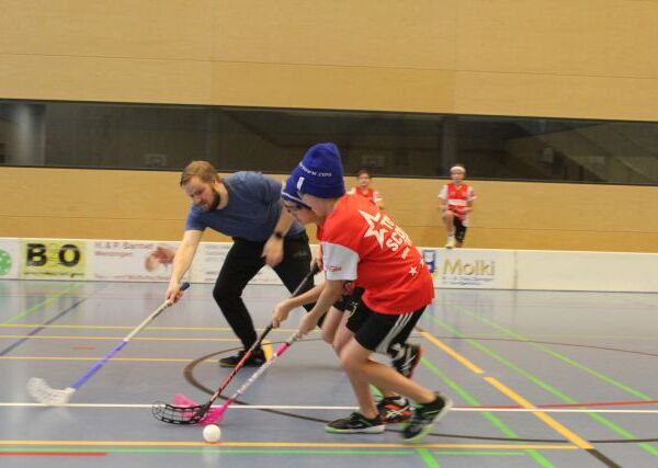 Unihockeyturnier