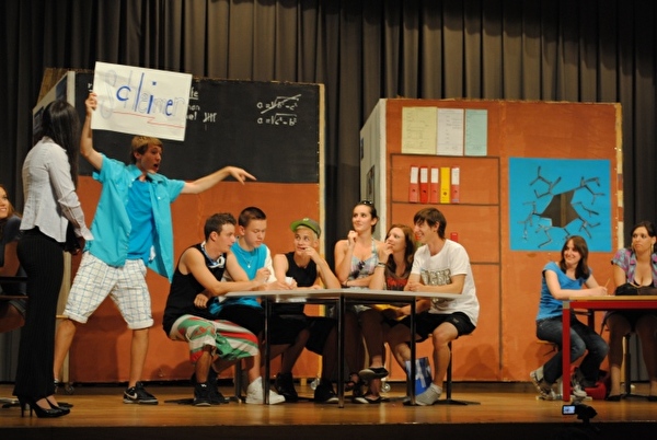 Abschlusstheater S'letscht Paradies