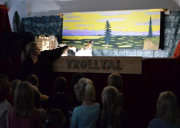 Trolltheater
