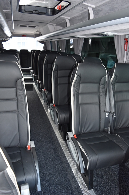 Schul- und Ortsbus