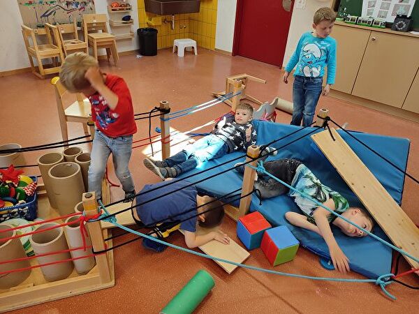 Spielzeugfreier Kindergarten