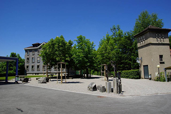 Schulhaus Kreuzweg
