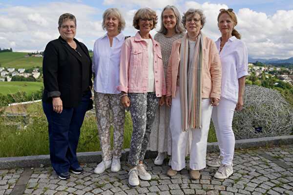Die sechs Neupensionierten: von links Andrea Rusch, Doris Ries, Gabi Nussbaumer, Mirjam van Haaften, Judith Schlumpf und Renate Wirth.