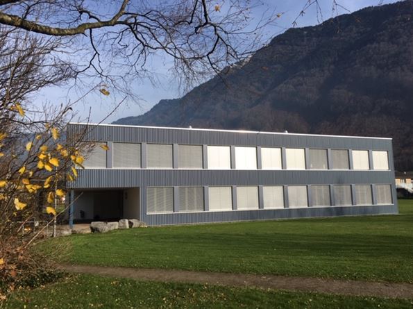 Schulhaus Hof 2