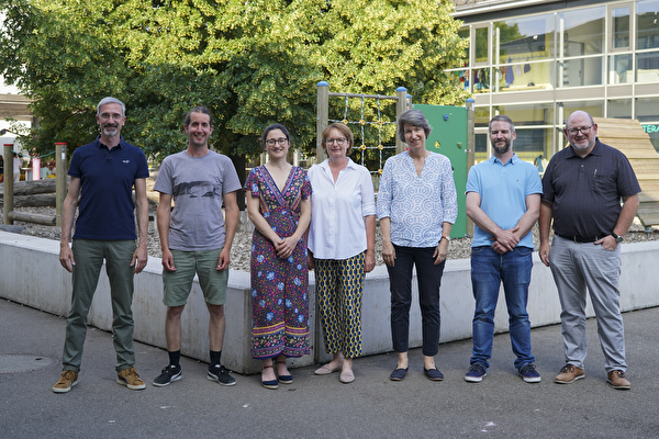 Stefan Bättig, Marco Utiger, Diana Peláez, Sabina Stucki, Anja Heyde, Patrick Feurer, Ueli Hohl (von links nach rechts)