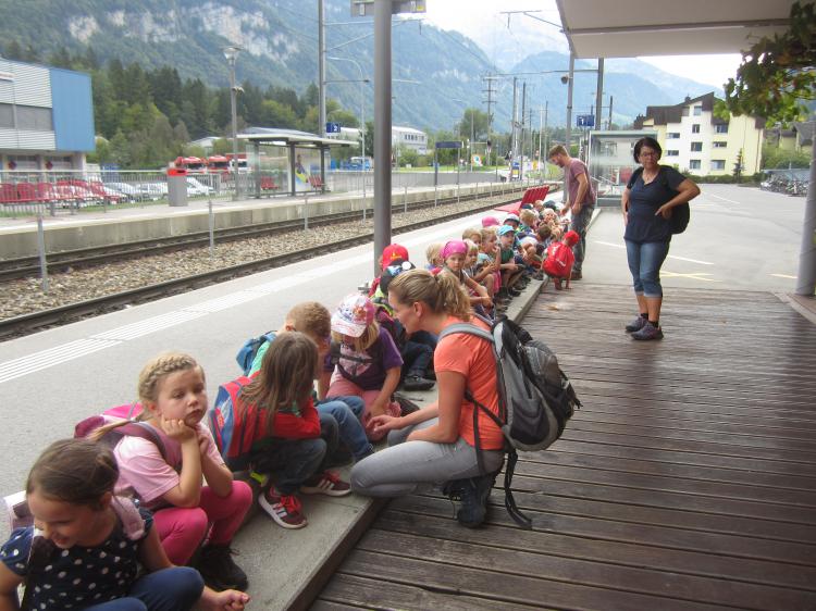 erschöpft aber glücklich geht's zurück nach Wolfenschiessen. Das eigentliche Fest geht los...