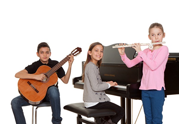 Musizierende Kinder