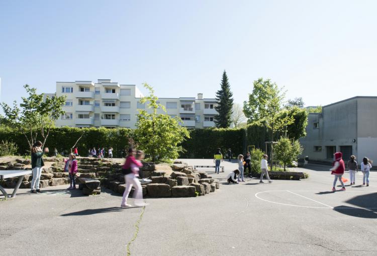 Schulhaus Längi