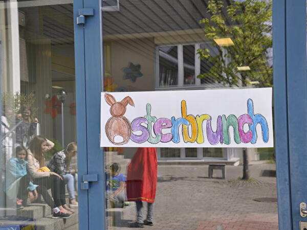 Osterbrunch in der Schule Seegräben 