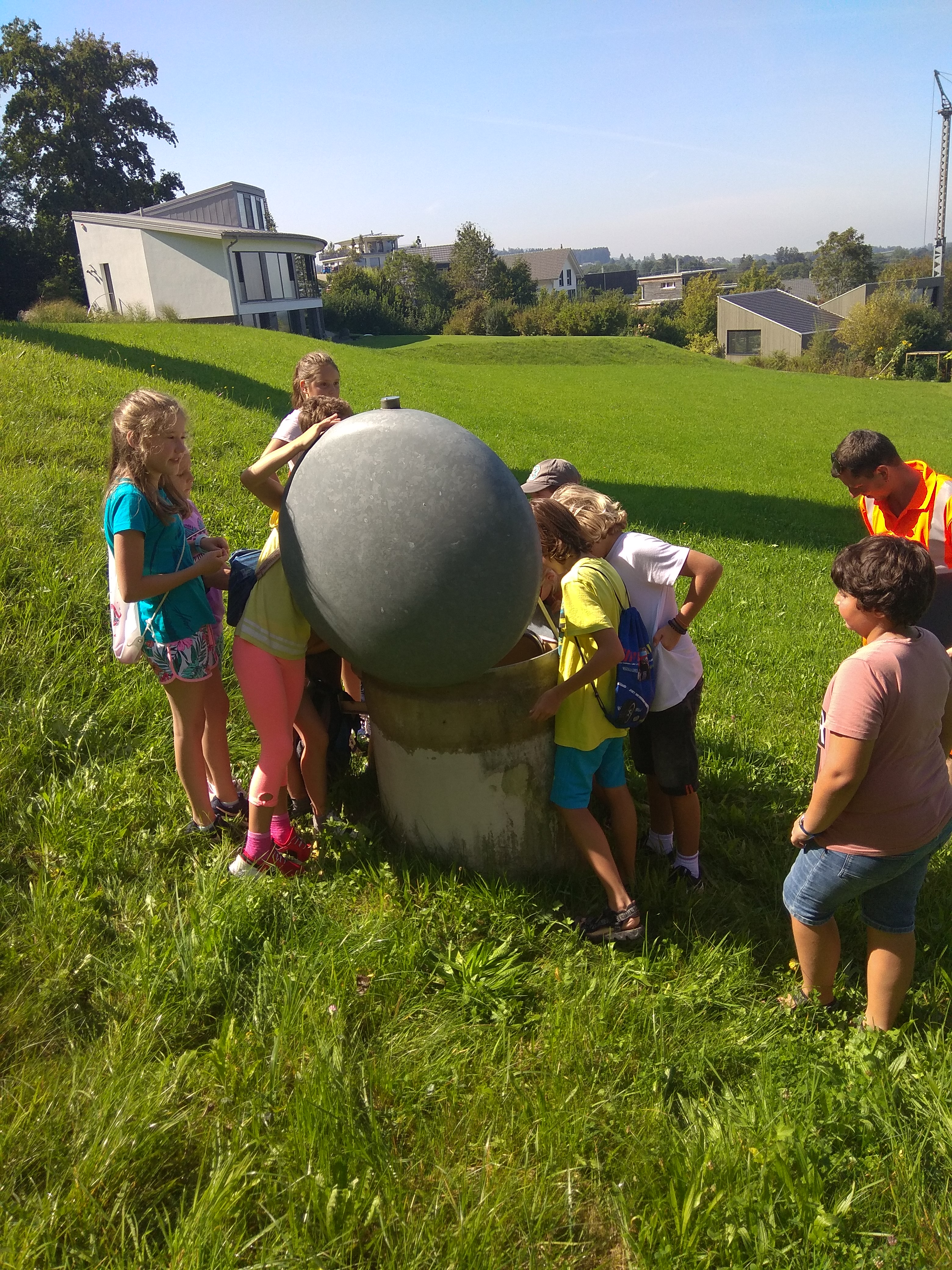 Das Pumpwerk ist im Mittlerhof bei Rüttimanns.