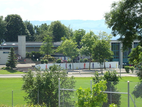 Schulhaus und Turnhalle Butzen