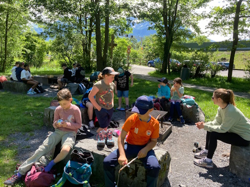 Gruppe Grillplatz.jpg