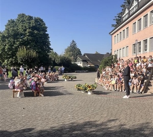 Erster Schultag im Rüti