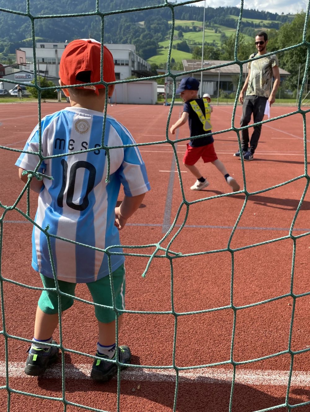 Spiel und Spass beim Purzelbaumfest vom Kindergarten Eischachen