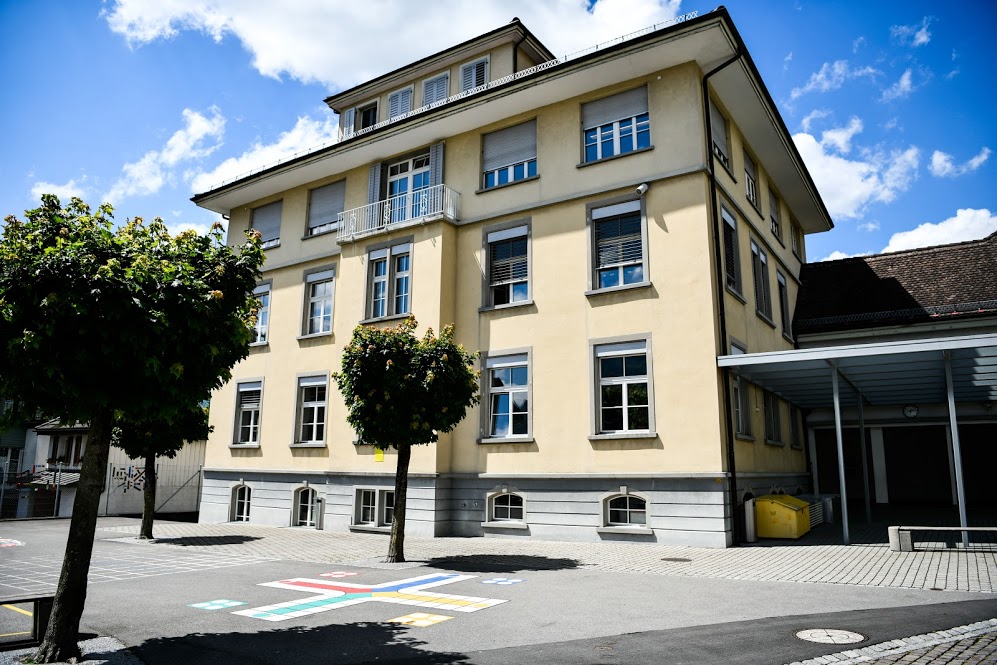 Schulhaus Seerüti