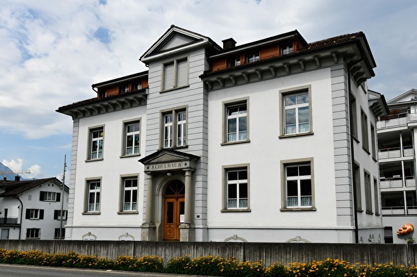 Schulhaus