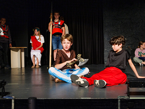 Schultheater 6. Klasse a