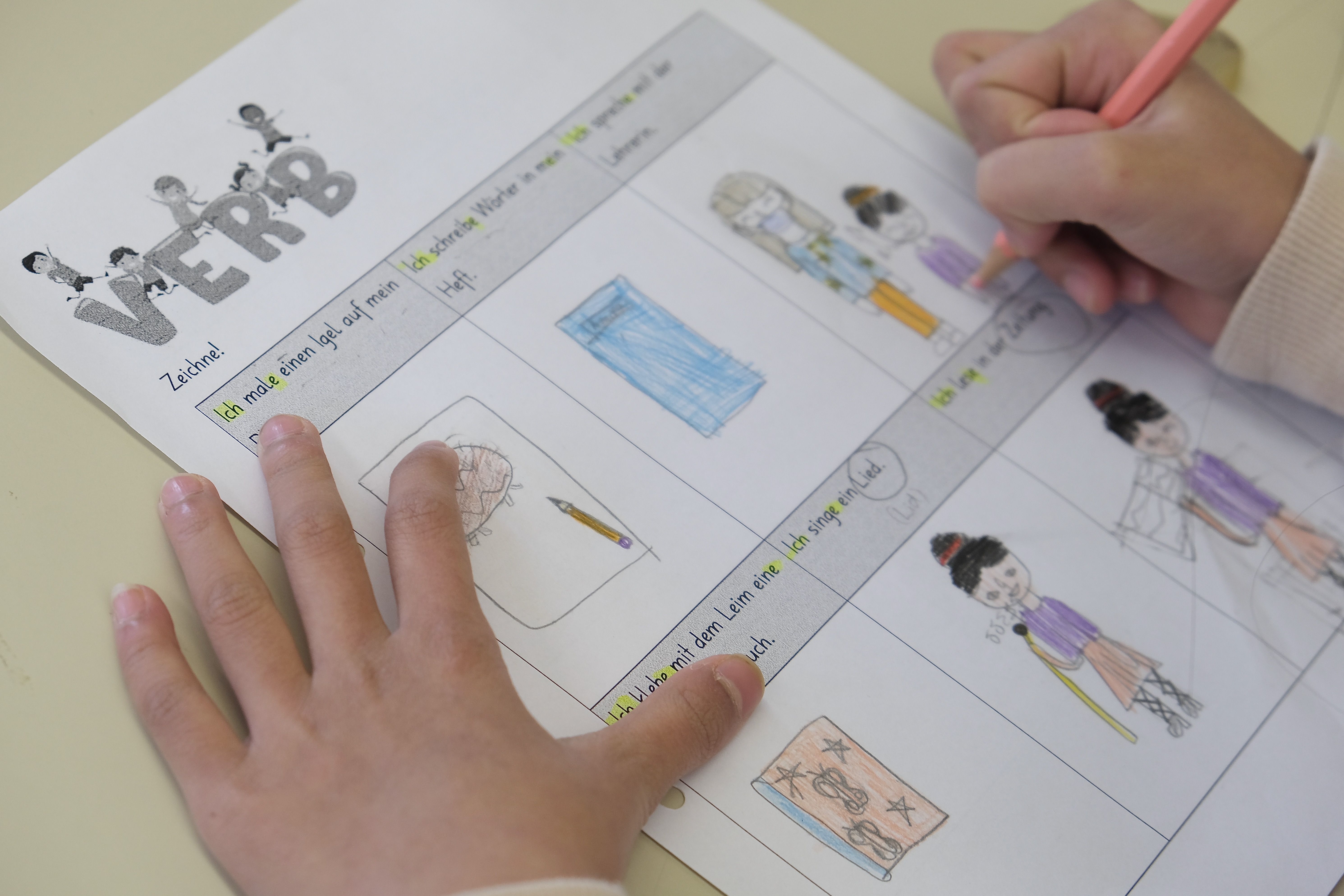 Sätze lesen und zeichnen 