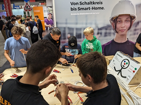 Foto Besuch an der OBA 2025