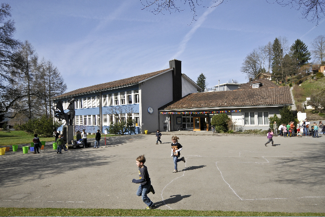 Niederteufen-Blaues Schulhaus
