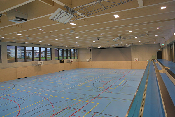 Innenansicht Saalsporthalle Schalmenacker