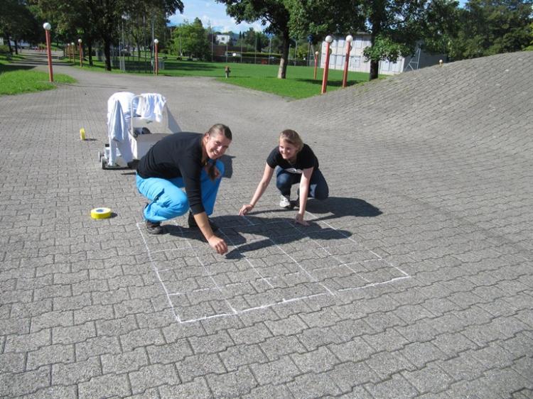 Es wurden verschiedene Spiele gezeichnet.