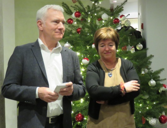 Schulpräsidentin Vroni Straub und
Rektor Urs Landolt 