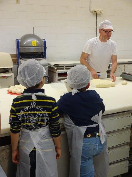 Die Eingangsstufe besuchte die Produktion einer Bäckerei