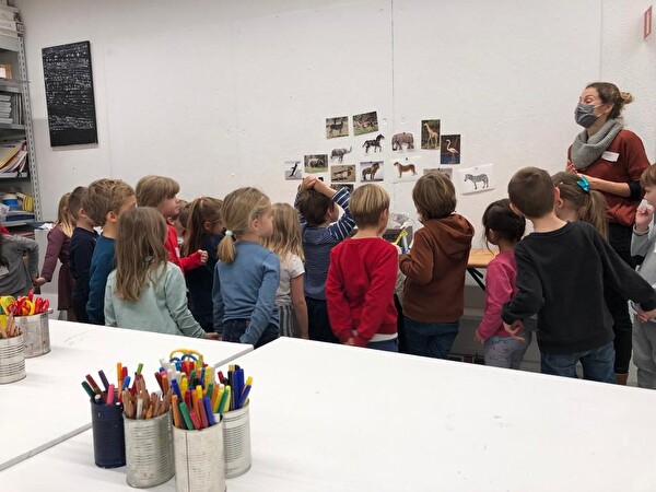 Projekt Raum, Kinder basteln Tiere 