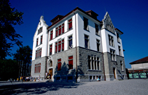 Schulhaus Rosenacker