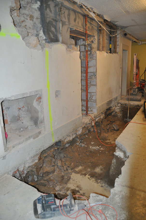 Im Untergeschoss entsteht das Fundament ...