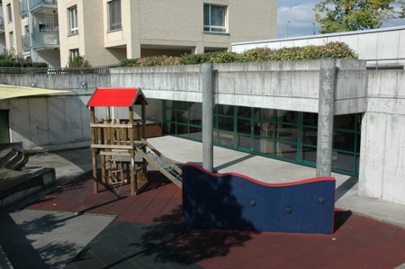 Der Kindergarten Mettmenried liegt mitten in der gleichnamigen Siedlung.
