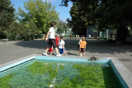 Pavillon Niederuster Pausenplatz