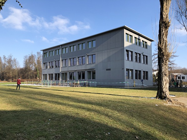 Schulhaus Hasenbühl 3