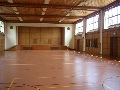 Pünthalle