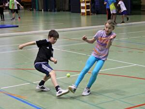 Voller Einsatz beim Mini-Fussball.