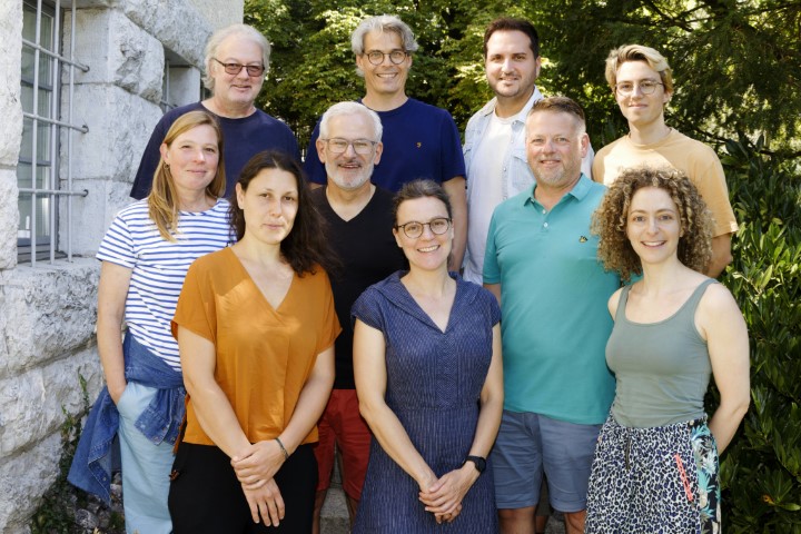 Fabienne Hoerni, Christoph Moser, Teresa Ortner, Beat Kohler, Raphael Staub, Jelina Deuter, Fabian Capaldi, Andreas Kamber, David Inniger, Eva Polgar (es fehlen: Jeannette Hellbach, Nino Wrede)