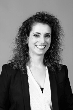 Nadia Spiller
