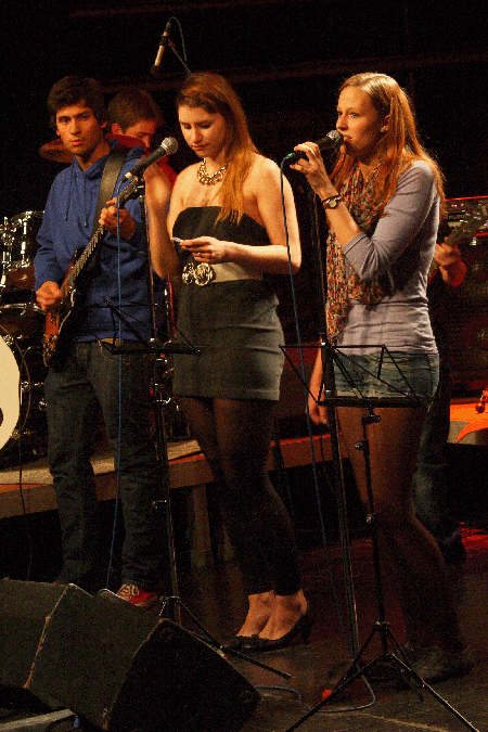 Rockgruppe mit Julian Bolick, Carla Opetnik & Rachelle Hirsig