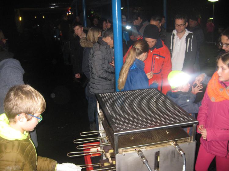 zum Raclette-Stand.