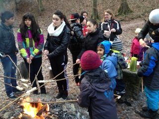 Waldtage Kindergarten mit 7. Klasse