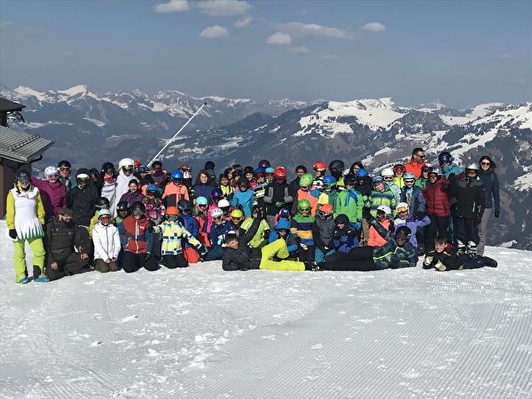 Alle Teilnehmerinne und Teilnehmer der Schneesportwoche 2019