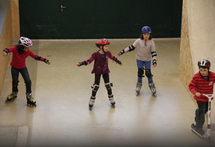 Die Mädchen wählten eher die Inline Skates.