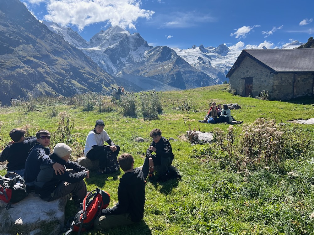 Auf dem Wanderweg ins Rosegtal
